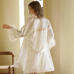 Women's Sleepwear Faux Fur Wedding Robes For Bridesmaids And Bride Satin Silk Bathrobes Hen Bachelor Party Team Bridal Kimono Gowns 2022