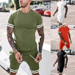 Men's Tracksuits men sports suit short-sleeved T-shirt with shorts comfortable breathable and dry daily leisure sports