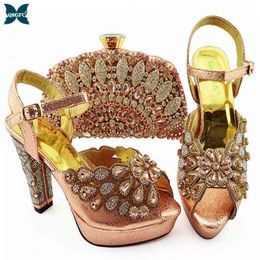 Evening Bag African Ladies Shoes and Matching Set with Peach Colour Hot Selling Women Italian Design for Party Wedding 220615