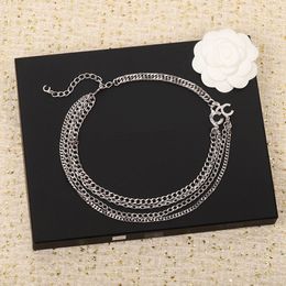 -2022 Top -Qualität Charme Anhänger Halskette mit Kristall und Diamant in mehreren Schichten Design für Frauen Hochzeit Schmuck Geschenk haben Box Stempel Ps4115a
