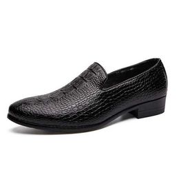 Dress Shoes Crocodile Vintage Fashion Men Formal Casual Leather Business Wedding Loafers Designer Brogue Office