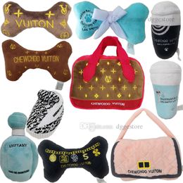 Dog Toys Bones Handbag Unique Squeaky Parody Plush Dogs Toys Designs Priceless Capsule Gift Fashion Hound Collection Cups and Perfume Thinking Outside The Box H16