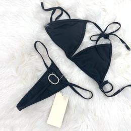 Estilista Marca Biquínis Feminino T-back Maiôs de Duas Peças Florais Letras Clássicas Roupa de Banho Praia Luxo Fatos de Banho Três Pontos 8 Cores