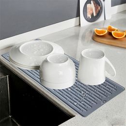 Silicone Square Dish Drying Mat Heat Resistant Draining Tableware Dishwaser Durable Cushion Pad Dinnerware Table Placemat 220627gx