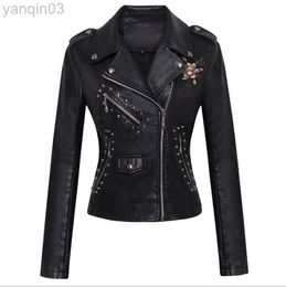 Women Patchwork Leather Jackets Flower Embroidery Rivets Short Section Pu Leather Small Jackets Casual Motorcycle Coats L220801