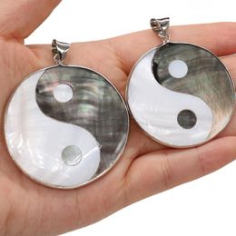 Pendant Necklaces Natural Abalone Shell Unique Hollow Seashells Charms For Women Jewellery Making Necklace Exquisite Gift 40x43mmPendant