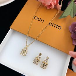 Earrings Designer Necklaces Brand Set Jewellery Fashion Vintage Chains Women's Valentine's Day Gifts louiselies vittonlies