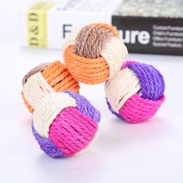 Cat Toys Ball Toy Funny Interactive Pet Play Chewing Rettle Scratch Catch Exercise Sisal Balls Random Color Supplies