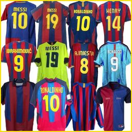 Retro Soccer Jersey 96 97 03 04 05 06 07 08 09 10 11 14 15 Xavi Ronaldinho Rivaldo Guardiola Puyol Iniesta Finals Maillot De Foot 1899