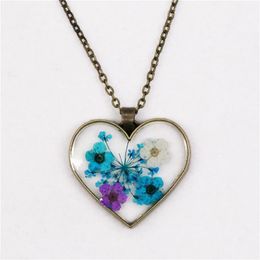 Pendant Necklaces Charm Heart Shape Dried Flower Fahion Real Flowers Resin For Women Necklace Fashion JewelryPendant