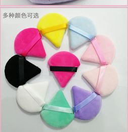 Makeup tools Powder Puff many colors for option Soft Triangle Puffs Cosmetic Foundation Wedge Shape Velour Body Face with Strap Make up Sponges size is 70x65x12mm