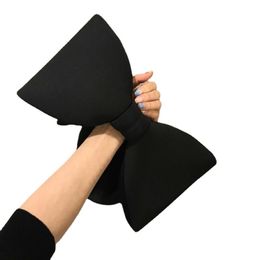 Evening Bags Fashion Silk Wrist Tote Bag Tendecia Clutches Crossbody Shoulder For Women Luxury Designer Women's 2022 Trend HandbagEvenin
