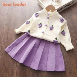 Bear Leader Baby Girls Clothes Set Autumn Winter Cartoon Grape Clothing Kids Knitted Sweet Outfit Children Suit 220507