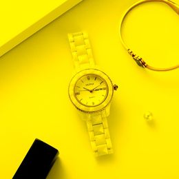 Wristwatches 2022 Arrival White Ceramic Watch Women Simple Fashion Waterproof Luxury Lady Diamond Cut Double CalendarWristwatches
