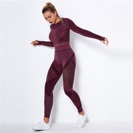 Women Sport Suit 2 Piece Fitness Tracksuit Set Gym Workout Clothes Long Sleeve Crop Top+High Waist Leggings Yoga Sets 220330