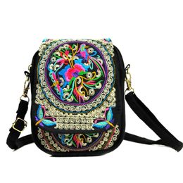 Women Shoulder Bag Travel Pouch Vintage Floral Embroidered Crossbody Zip Bag Embroidered Mobile Phone Bag 220812