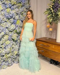 Elegant Mint Green Women Evening Dresses Tiered Tulle Strapless Long Banquet Dress Classic Backless Prom Gowns