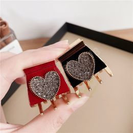 Fashion Rhinestone Clamps Women Metal Geometric Velour Out Heart Mini Hair Claw Clip Top for Wedding Hair Accessories