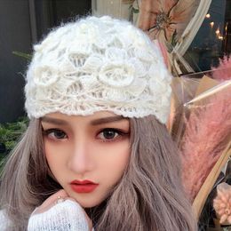 Berets Fashion Crochet Flower Winter Warm Ladies Soft Knit Beanie Hat Knitted Double Layer Beret ZZ-402Berets