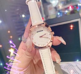 Crime Premium Womens Small Wristwatch 33mm Quartz Movement Time Clock Watch Genuine Leather Belt Generous Ladies Joint Wristwatch montre de luxe gifts