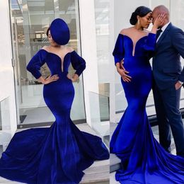 2022 Sexy Arabic Royal Blue Velvet Evening Dresses Wear Plunging V Neck Illusion Long Sleeves Mermaid Party Dress Prom Gowns Chapel Train Plus Size PRO232