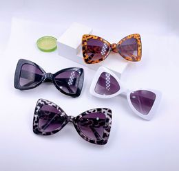 Children PC frame sunglass personality glasses baby butterfly pearl trend sunglasses boys and girls sun glasses