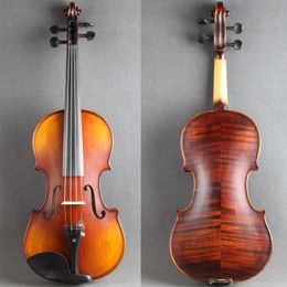 4/4 Violin! Good Flamed Back Strong tone Excellent Flame Free Case and Bow
