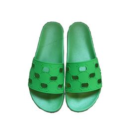 Sandalias Diseñador Hombres Mujeres Zapatos Lujo Diapositivas Verano Moda Hueco Plano Resbaladizo Casual Zapatilla Chanclas Tamaño 36-45