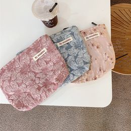 French Embossed Flower Print Cosmetic Bag Girl Portable Handbag Large Capacity Women Travel Cosmetic Pouch Make Up Storage Bags