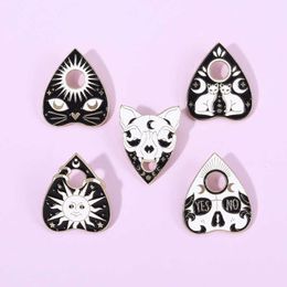 Creative dark series Brooch skull wizard cat personality funny bag clothing versatile Badge