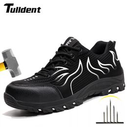 Safety Shoes Safety sneakers Fashion Breathable Steel toe cap Anti-smashing Anti-piercing Non-slip Hiking Boots Lightweight