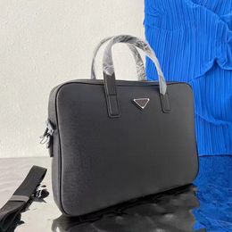 Designers Briefcase handbag crossbody Bag Classic Men Briefcases bag high quality office laptop handbags high-capacity business travel leather bags style good 023