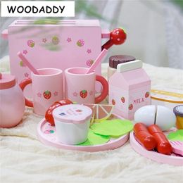 Drop Strawberry Simulation Toaster Wooden Toys For Kids Bread Machine Children Birthday Gift Educational Baby Toys Play LJ201211