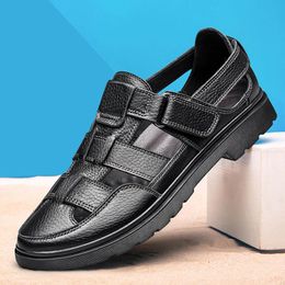 Genuine Sandals Leather Men's 2024 Summer Breathable Hollow Shoes Man Beach Sandal Classic Black Nice Flats For MaleSandals sa Male