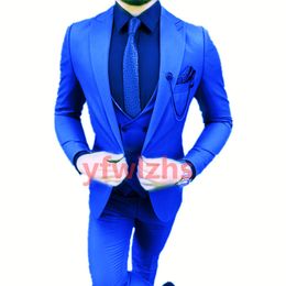 Wedding Tuxedos Grey Men Suits Groomsmen Peak Lapel Groom Tuxedos Wedding/Prom Man Blazer Jacket Pants Vest Tie W967