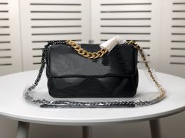2022 Luxury Designer Brand Fashion Shoulder Bags Handbags High Quality Ladies Chain Wallets Mobile Phone Bags Wallets Temperament Messenger for Women 9010