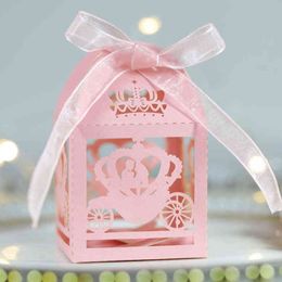 -Caixa de doces de papel de papel a laser Caixa de doces de casamento do dia dos namorados Crown Carro de chocolate Caixa de papel Companheiro de casamento J220714