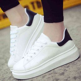 2021 Women Shoes White Casual Sneakers Women Platform Breathable Shoes For Ladies Outdoor Round Head Female Sneakers Plus Size G220610