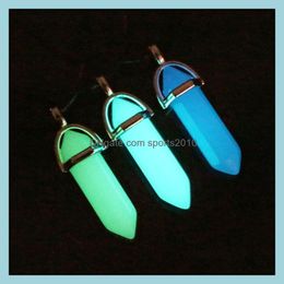 Arts And Crafts Glow In The Dark Quartz Crystal Pendant Necklace Natural Stone Healing Point Hexagonal Charm Chains Sports2010 Dhdhv