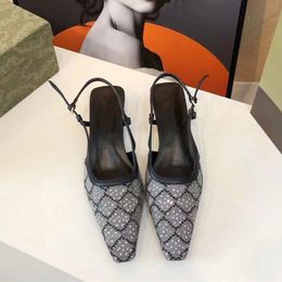 2024 Designer Womens Heels Dress Shoes Sexy Cat Heel Mesh Rhinestone Pointed Toe Flat Leather Canvas Ladies Wedding Shoes Sandals