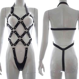 Nxy Sm Bondage Leather Harnas Underwear Set Goth Garter Belts Women's Bh Sexy Body Taille to Been Kooi Bdsm Restraint 1216