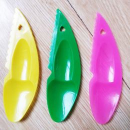 2 in 1 Kiwi Fruit Spoons Scoop Plastic Fruit Knife Slicer Peeler Cutter Dig Spoon