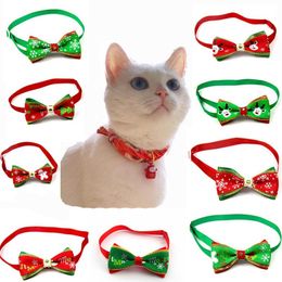Wholesale Christmas Series Of Pet Bow Tie Necktie Collar With A Shining Rhinestone Dog Cat Pet Christmas Decorations Supplies Accessories Neck Strap FT19