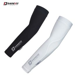 Darevie Cycling Arm Sleeve UV Protect Cycling Arm Warmers High Elastic Outdoor Running Riding Fitness Fishing Driving Basketball T200618