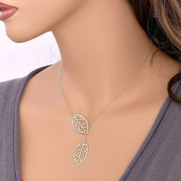 Simple Classic Sweater Chain Necklace Two Leaf Pendant Party Chain Jewelry for Women's Trend Punk Tassel Choker