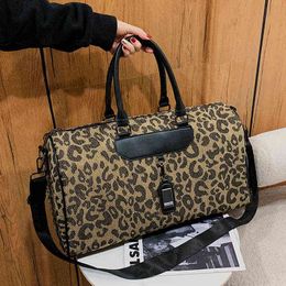 High Capacity Travel Bag Woman Fashion Leopard Print Hand Luggage High Quality Canvas Shoulder Crossbody Sport Gym Bags 220630