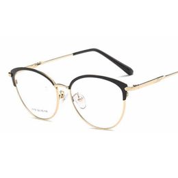 Fashion Sunglasses Frames High Quality Metal Eyeglasses Unisex Clear Lens Optical Glasses Frame Women Computer Myopia Nerd SpectaclesFashion