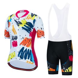 2024 Women Graffiti Summer Pro Cycling Jersey Set Breathable Team Racing Sport Bicycle Kits Mens Short Bike Clothings M36