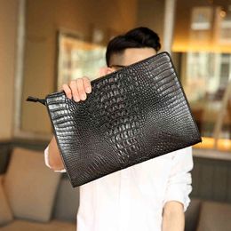 Luxury Crocodile Pattern Men Clutch s Brand Designer Business Ipad Handbags Fashion Soft Leather Envelope Bag Male Wallet