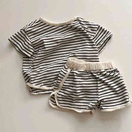 2022 Newborn Baby Girl New Casual Set Simple Striped Short Sleeves Tees + Comfortable Cotton Loose Shorts Suit Kid Boy Clothes G220509